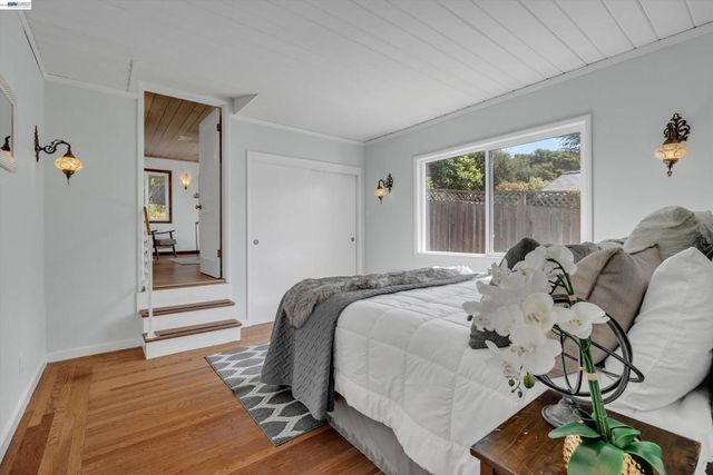 7538 Circle Hill Dr, Oakland, CA 94605