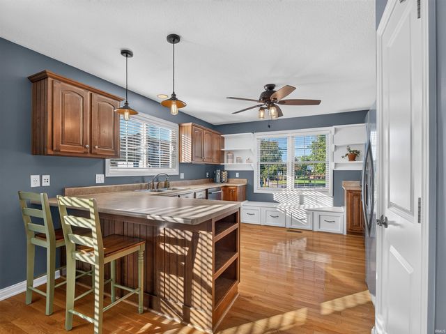 1927 Klehm Court, Fort Wayne, IN 46814