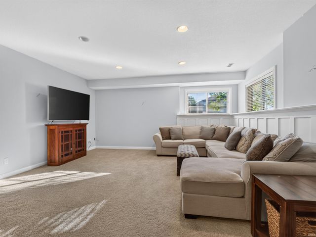 1927 Klehm Court, Fort Wayne, IN 46814