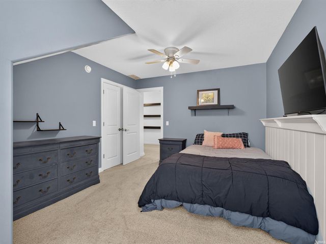 1927 Klehm Court, Fort Wayne, IN 46814