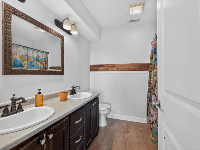 1927 Klehm Court, Fort Wayne, IN 46814