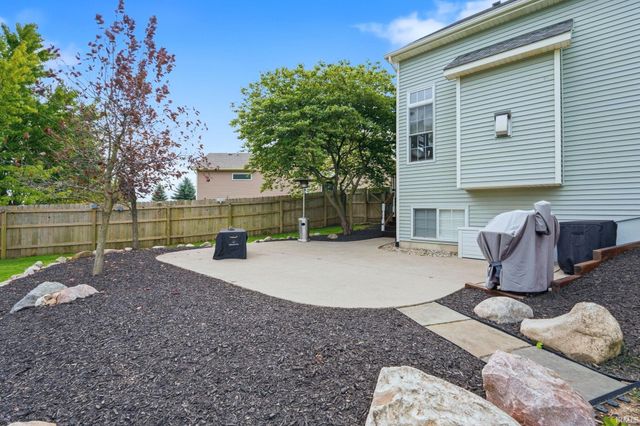 1927 Klehm Court, Fort Wayne, IN 46814