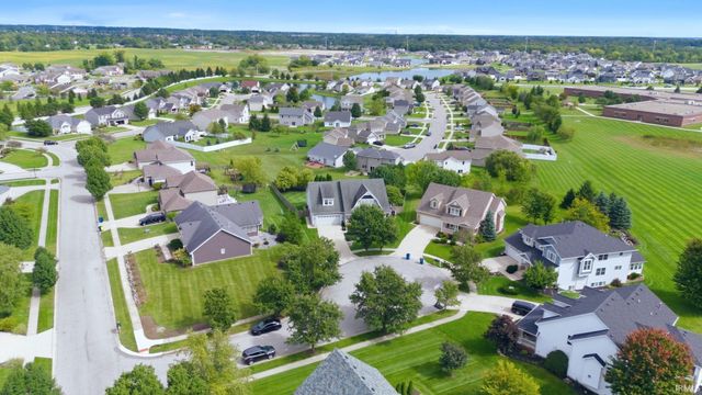 1927 Klehm Court, Fort Wayne, IN 46814