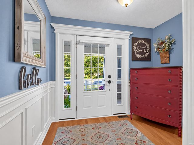 1927 Klehm Court, Fort Wayne, IN 46814