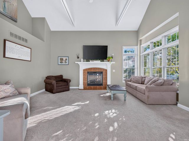 1927 Klehm Court, Fort Wayne, IN 46814
