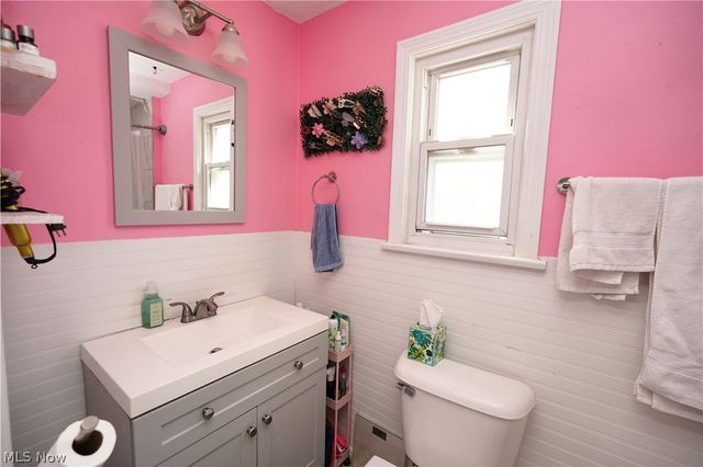 164 Brandtson Avenue, Elyria, OH 44035