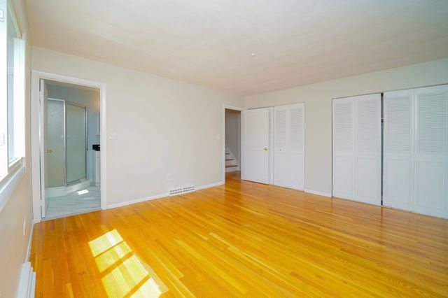 1274 Beacon 2, Newton, MA 02468