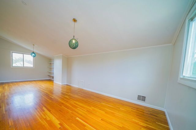 1274 Beacon 2, Newton, MA 02468