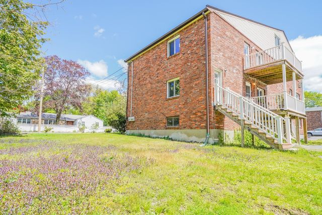 1274 Beacon 2, Newton, MA 02468