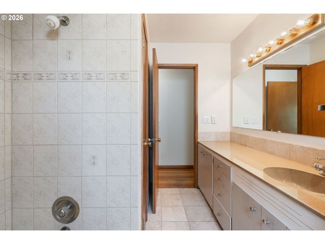 3623 Ne 67TH Ave, Portland, OR 97213