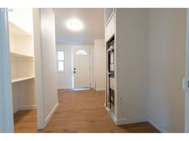 15205 Se MICHELLE Dr, Clackamas, OR 97015