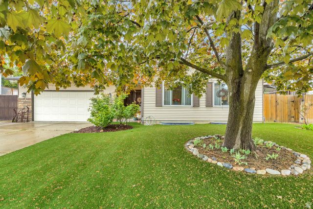 1656 E PAULISTA WAY, Sandy, UT 84093