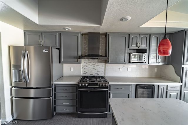 906 Sitting Bull Drive, Henderson, NV 89014