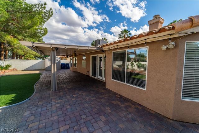 906 Sitting Bull Drive, Henderson, NV 89014