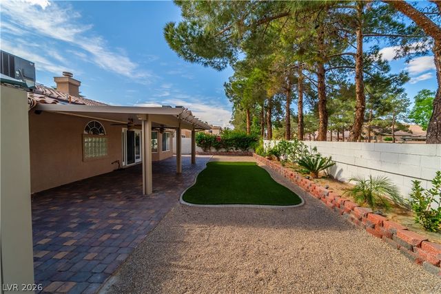 906 Sitting Bull Drive, Henderson, NV 89014