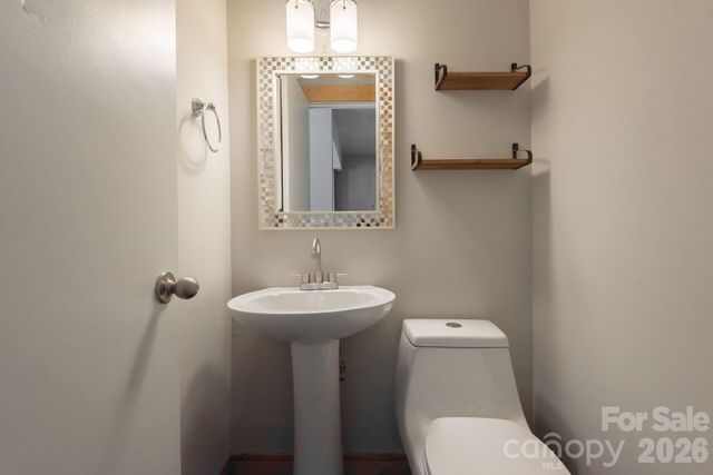 636 Chipley Avenue 8, Charlotte, NC 28205