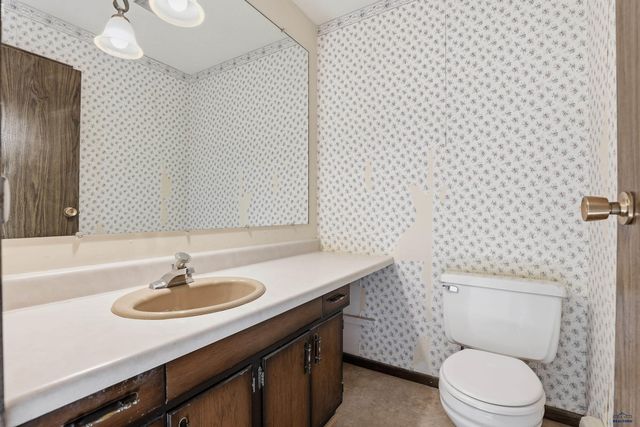 325 S CANYON RD, Rapid City, SD 57702