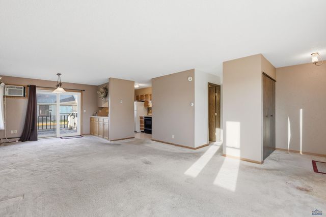 325 S CANYON RD, Rapid City, SD 57702