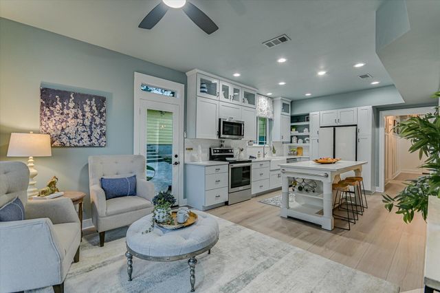 335 Deer Creek DR, San Marcos, TX 78666