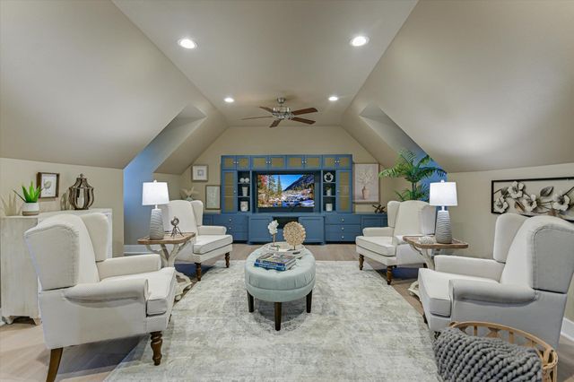 335 Deer Creek DR, San Marcos, TX 78666