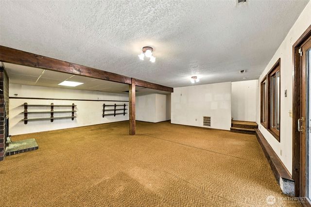 28327 183rd Avenue SE, Kent, WA 98042