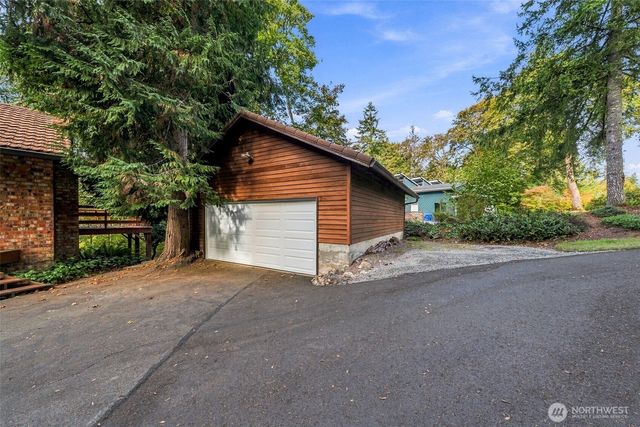 28327 183rd Avenue SE, Kent, WA 98042