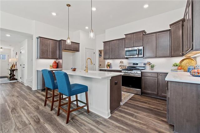 1307 Cedarcrest Boulevard, Acworth, GA 30101