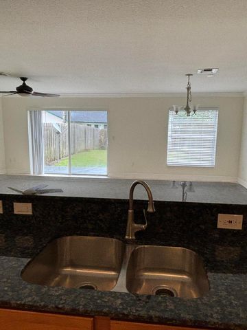 12577 Westhampton Circle, Wellington, FL 33414