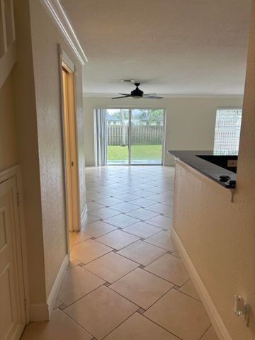 12577 Westhampton Circle, Wellington, FL 33414