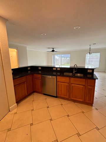 12577 Westhampton Circle, Wellington, FL 33414