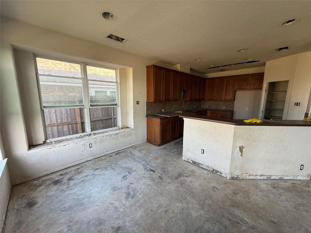 5210 Benton Drive, Pasadena, TX 77504