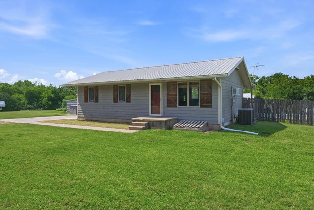 12218 SW 130th St, Augusta, KS 67010