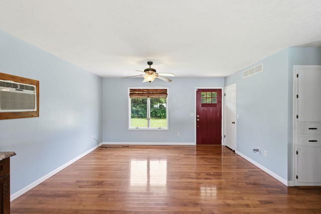 12218 SW 130th St, Augusta, KS 67010