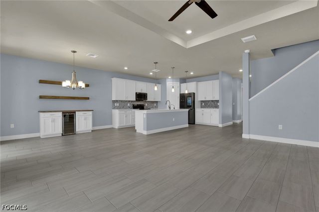 3943 Black Eagle LN, Fort Myers, FL 33966