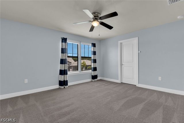 3943 Black Eagle LN, Fort Myers, FL 33966