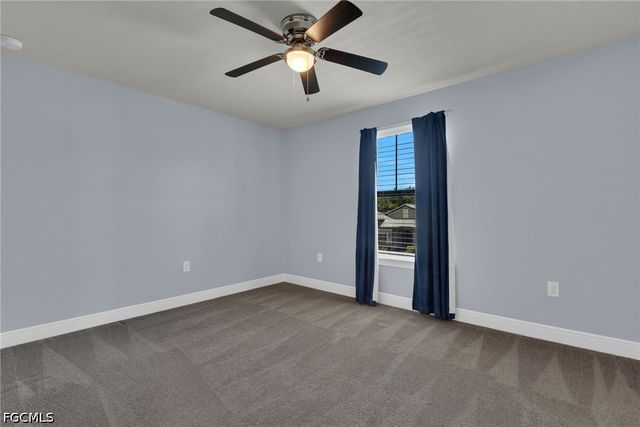 3943 Black Eagle LN, Fort Myers, FL 33966