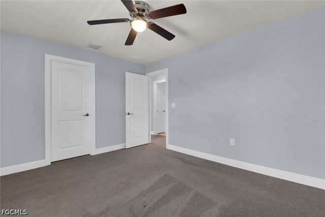 3943 Black Eagle LN, Fort Myers, FL 33966