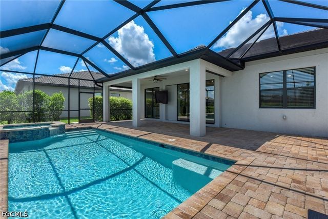 3943 Black Eagle LN, Fort Myers, FL 33966