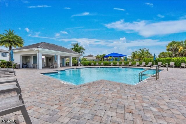 3943 Black Eagle LN, Fort Myers, FL 33966