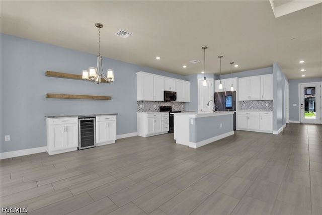 3943 Black Eagle LN, Fort Myers, FL 33966