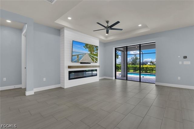 3943 Black Eagle LN, Fort Myers, FL 33966