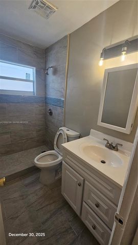 5030 SW 26th Ave 1, Dania Beach, FL 33312