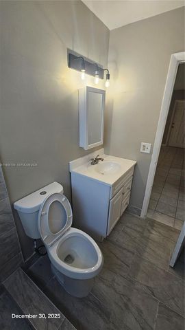 5030 SW 26th Ave 1, Dania Beach, FL 33312