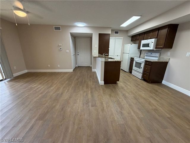 2226 Arbour Walk CIR 1913, Naples, FL 34109