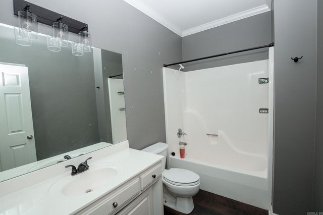 1328 Turtle cove, White Hall, AR 71602
