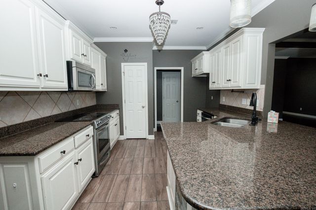 1328 Turtle cove, White Hall, AR 71602