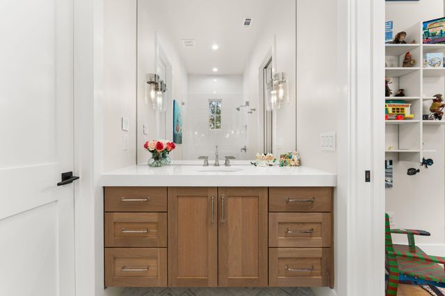 2203 Greenlee DR, Austin, TX 78703