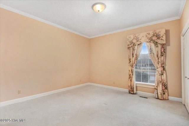 702 Hillcrest Drive, Mount Olive, NC 28365