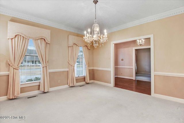 702 Hillcrest Drive, Mount Olive, NC 28365