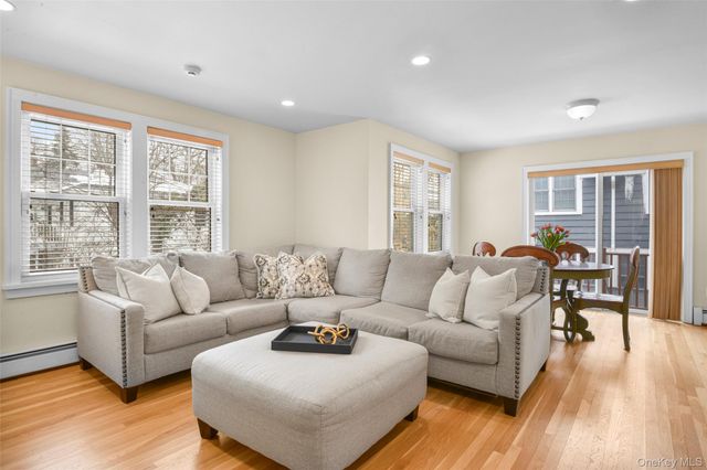 6 Shadow Lane, Larchmont, NY 10538